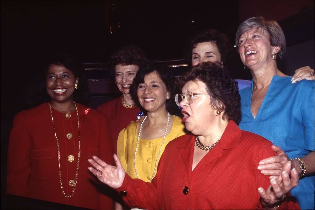 Senator Barbara Mikulski standing with women senatorial candidates